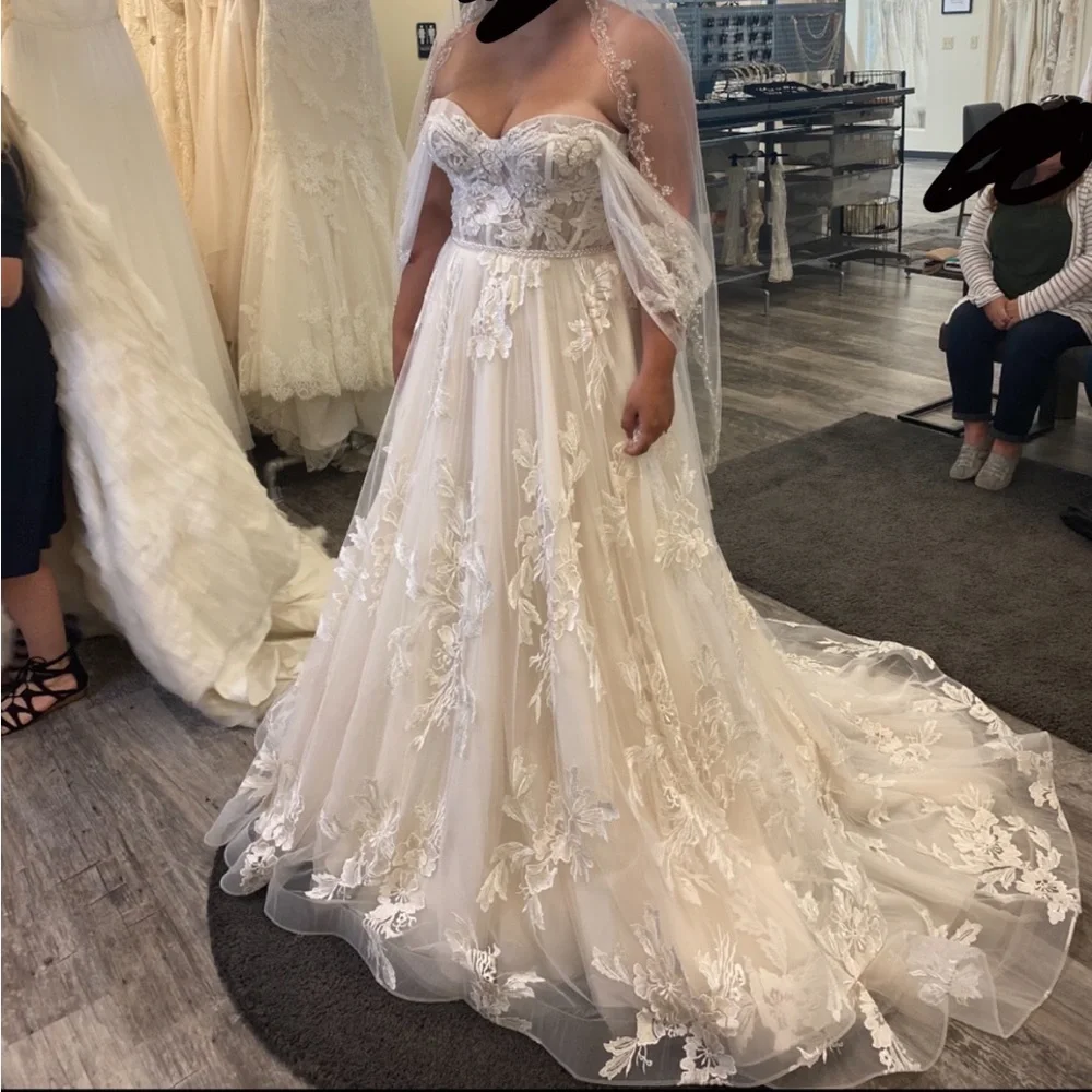 princess/boho style wedding dress - Picture 1 of 4
